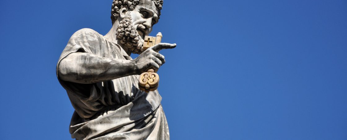Statue,Of,Saint,Peter,Holding,A,Key.,Vatican,City